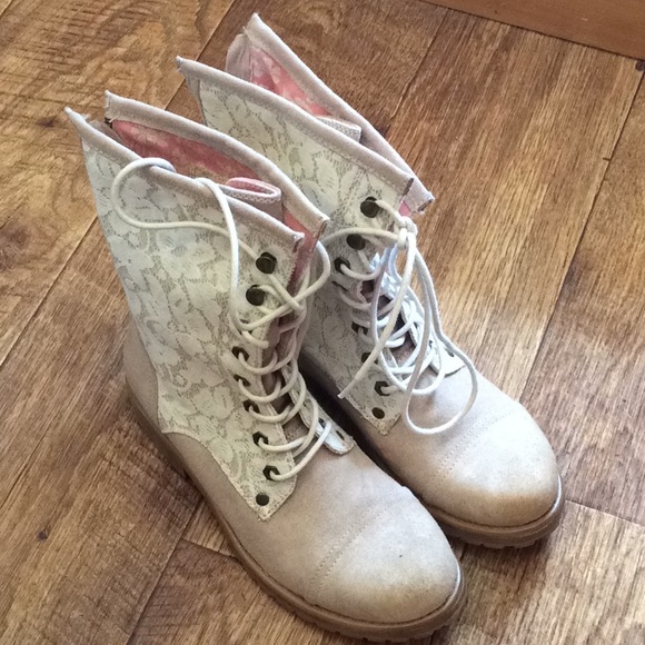 Roxy Shoes - Roxy Lace Combat Boots